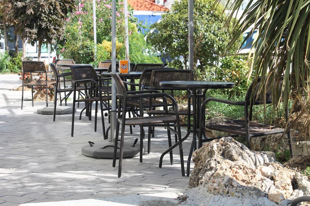 Hostal Landhaus El Molar Exterior photo